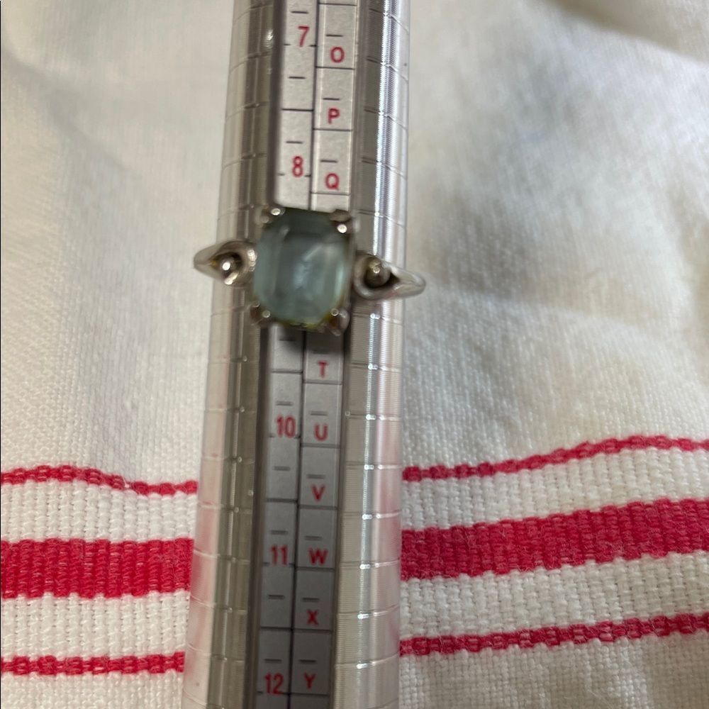 Vintage Avon Stunning Silver Blue Gemstone Ring